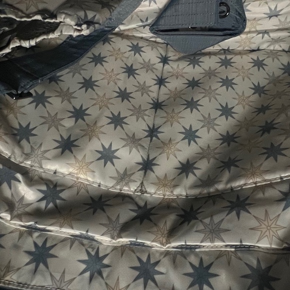 Lug Paddle Carry-All Tote - Picture 5 of 6